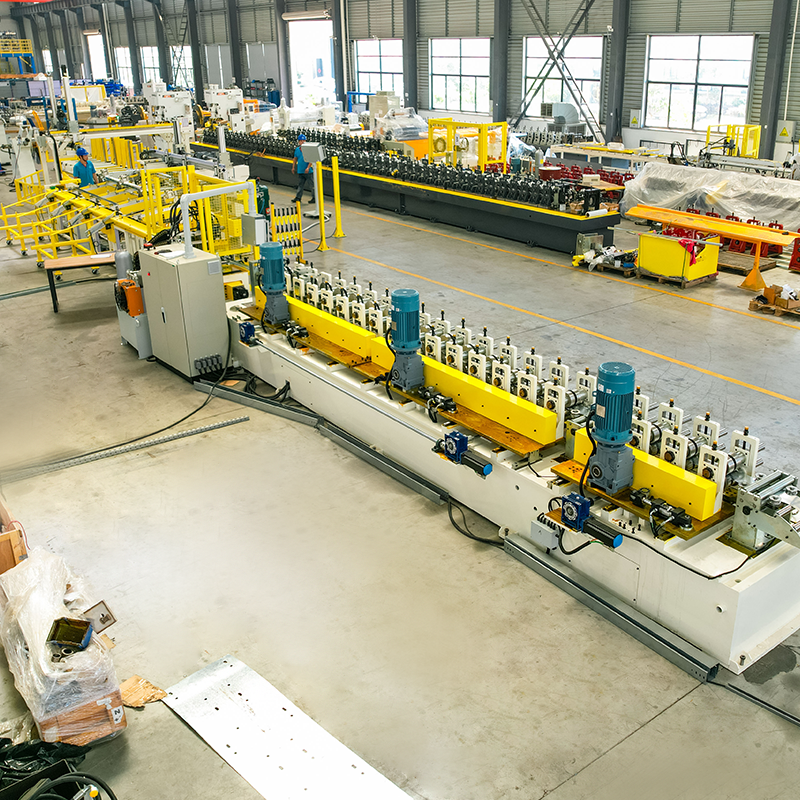 CU auto change width roll forming machine,chain drive,automatic packing